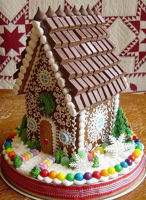 Gingerbread house design ideas - trackingmyte