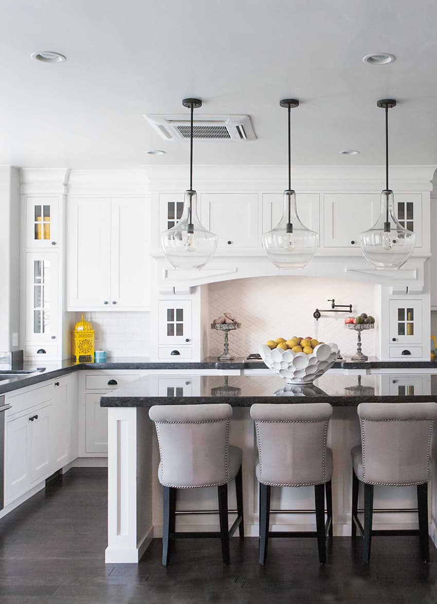 10 Rules to Create the Perfect White Kitchen Over the