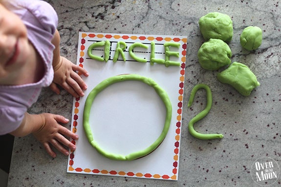 Learning Shapes Playdough Mats - My Mommy Style