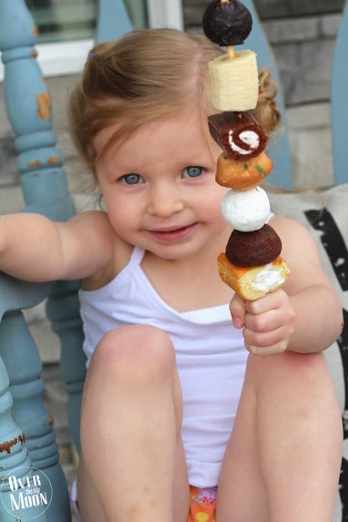 These are awesome! No baking required - just buy desserts and put them on kabob sticks and serve! Plus, the kids love helping assemble them! From www.overthebigmoon.com!