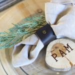 Elegant Farmhouse Thanksgiving Place Setting | www.overthebigmoon.com
