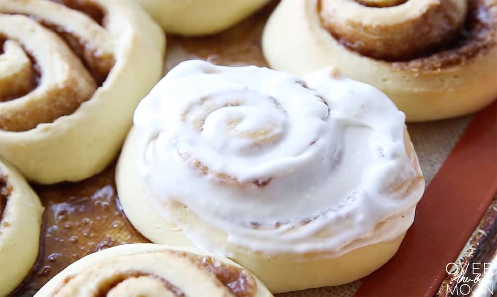 Copycat Cinnabon Cinnamon Rolls - Over The Big Moon